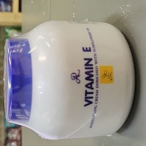 Vitamin E Moisturizing Cream
